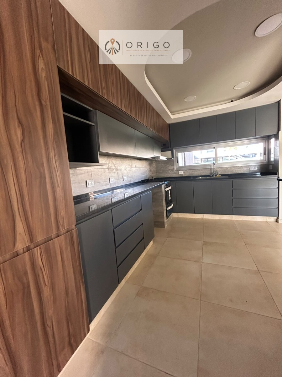 ORIGO NEGOCIOS INMOBILIARIOS OFRECE EN ALQUILER HERMOSA CASA EN CHACRAS BARRIO CIRO DE VIEYTES - 27