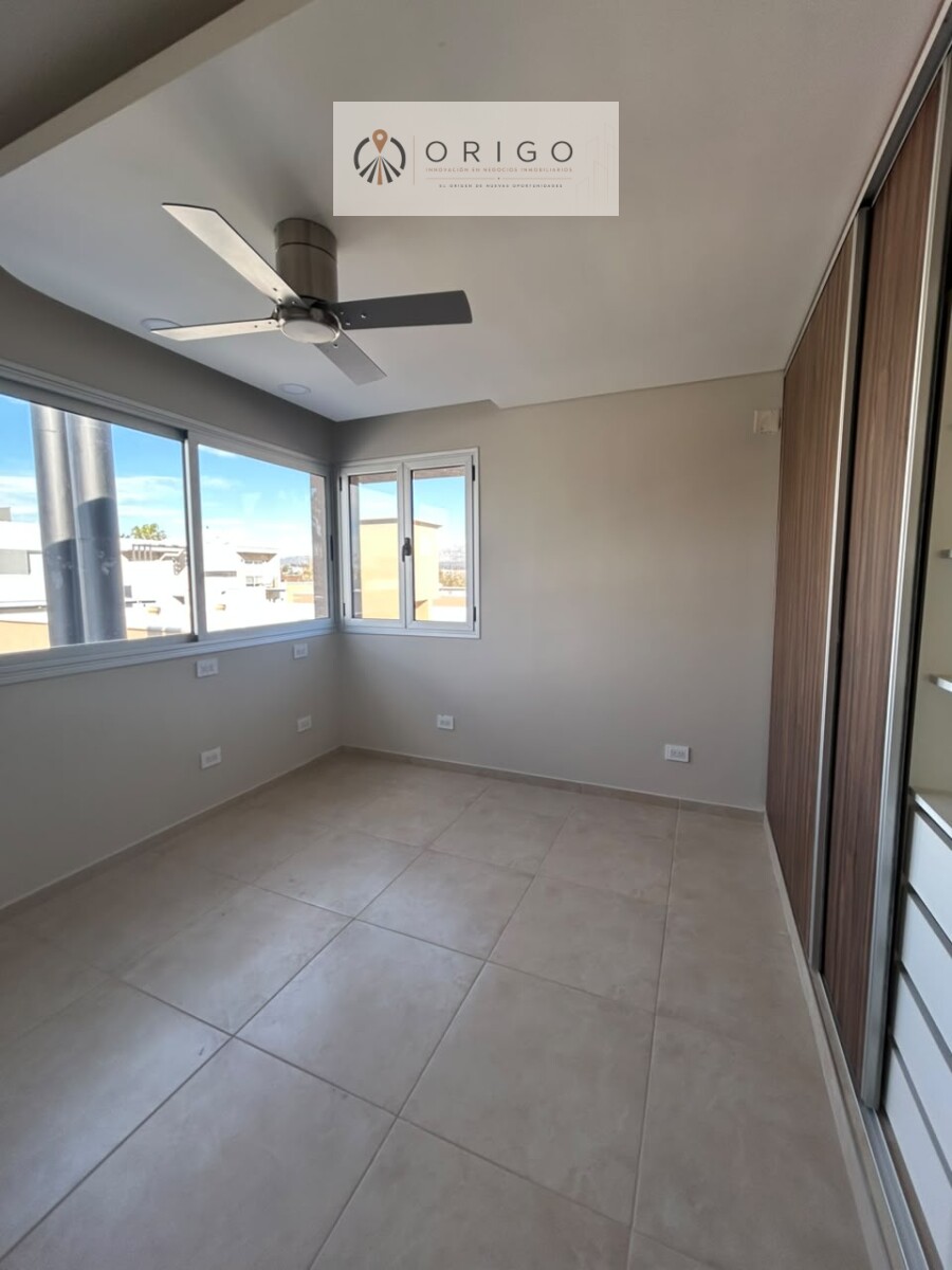 ORIGO NEGOCIOS INMOBILIARIOS OFRECE EN ALQUILER HERMOSA CASA EN CHACRAS BARRIO CIRO DE VIEYTES — foto 6