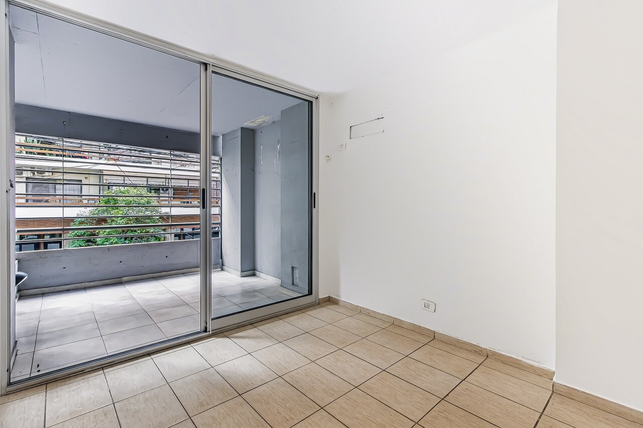 Venta Semipiso 2 Ambientes. Balcón Aterrazado y Patio. Frente. APTO CREDITO. PARRILLA. PILETA. SUM — foto 4