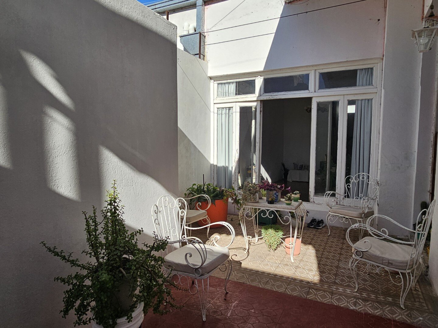 VENTA | Casa de 2 dormitorios con patio y terreno! Pte. Perón 640, casi 3 de Febrero - 19