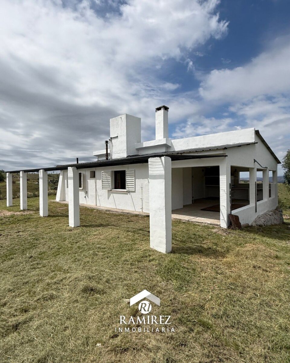 CASA EN VENTA - EN VILLA YACANTO DE CALAMUCHITA - (COD163) — foto 2