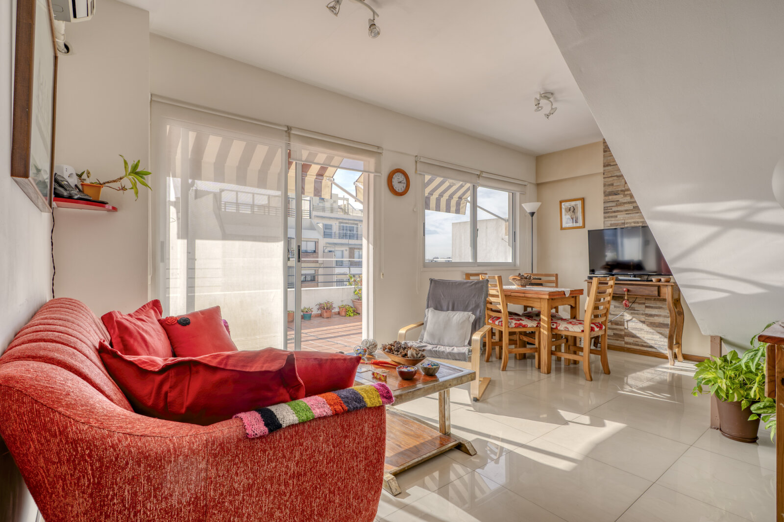 Venta departamento dúplex 3 ambientes en Boedo . balcón terraza muy luminoso