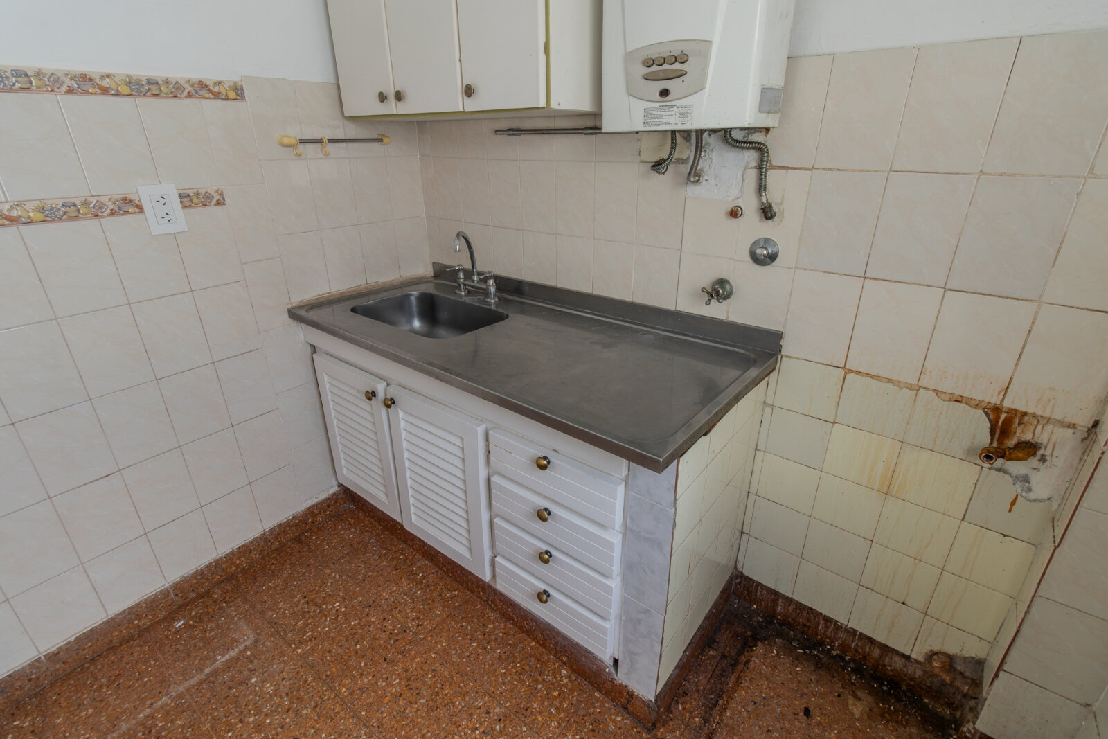 Departamento tres ambientes al frente con balcón — foto 12
