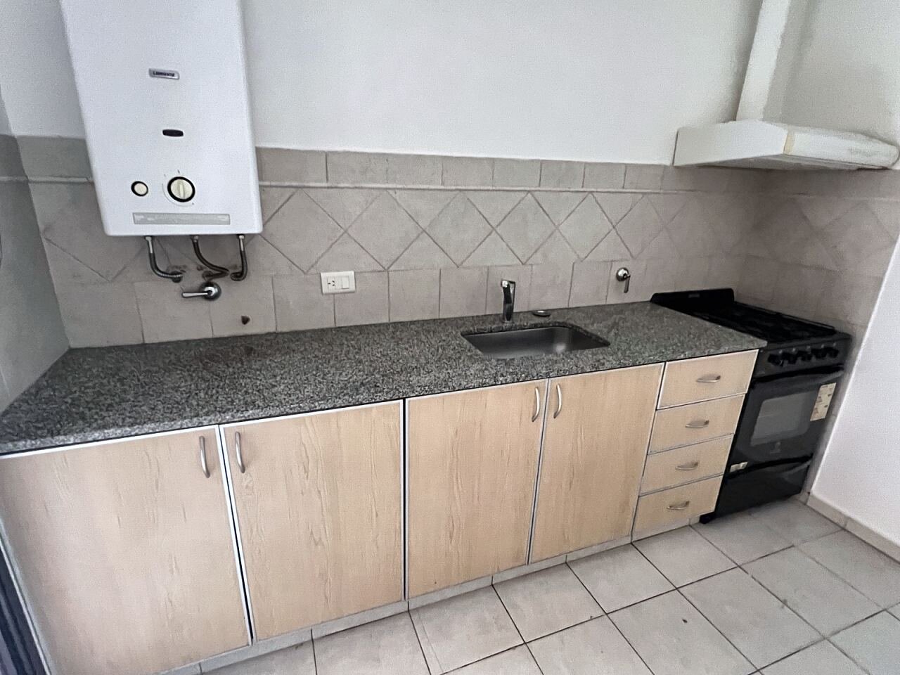 Departamento 1 dormitorio en venta con patio de 28 m², General Paz — foto 4