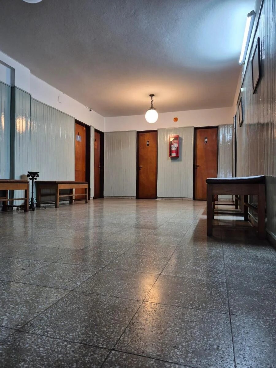 OFICINA EN VENTA. ALBERDI / CENTRO (Posibilidad de financiar) - Imagen 4