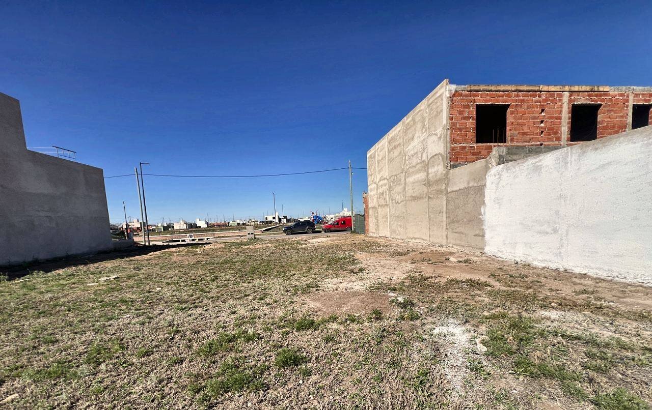 Lote en venta 250 m² (10 x 25) en Cuestas de Manantiales, Manantiales II — foto 6