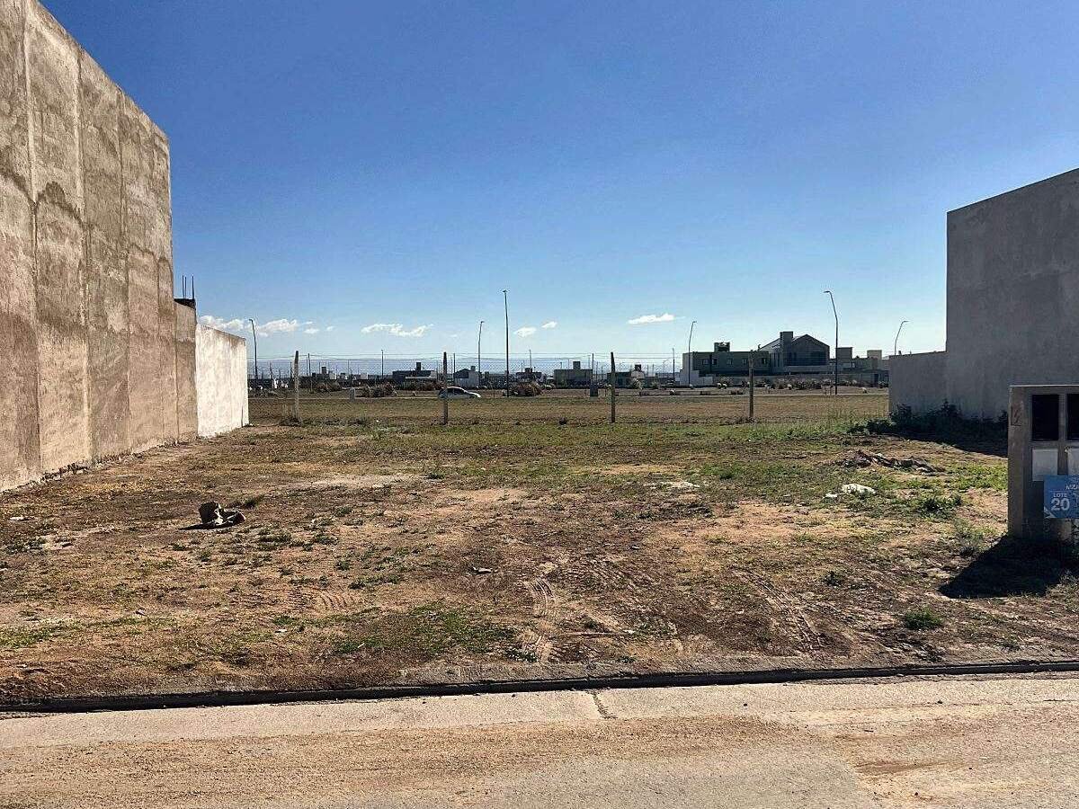 Lote en venta 250 m² (10 x 25) en Cuestas de Manantiales, Manantiales II — foto 2