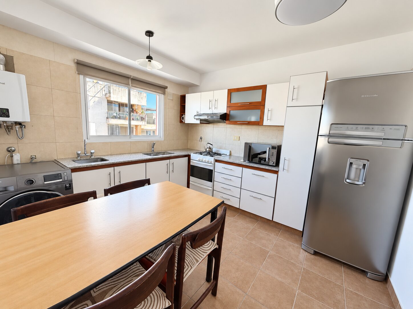 Departamento de dos dormitorios con cochera - San juan 2638 — foto 4