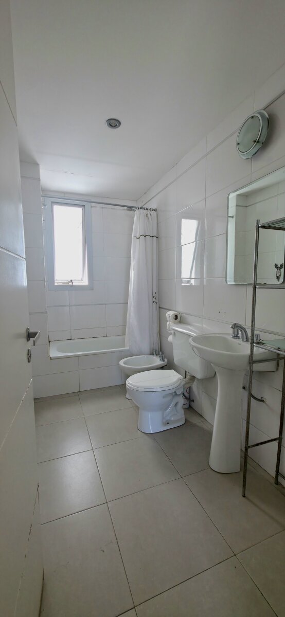 Venta departamento un dormitorio con balcon - Centro - Imagen 4