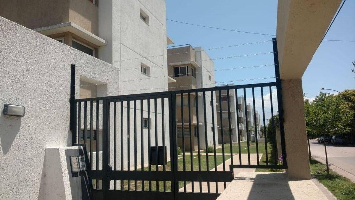 ALQUILER DEPARTAMENTO DE 3 DORMITORIO CON COCHERA TORRES DE MATIENZO CORDOBA — foto 13