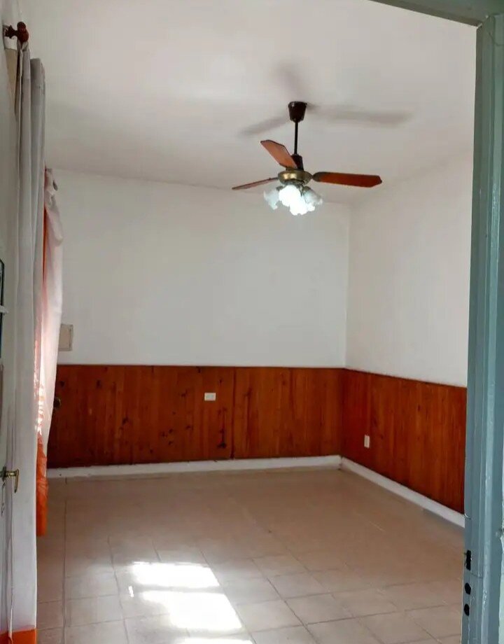 Oportunidad, casa en venta, 2 dormitorios, a 4 cuadras de Av Sabattini. Escritura — foto 2