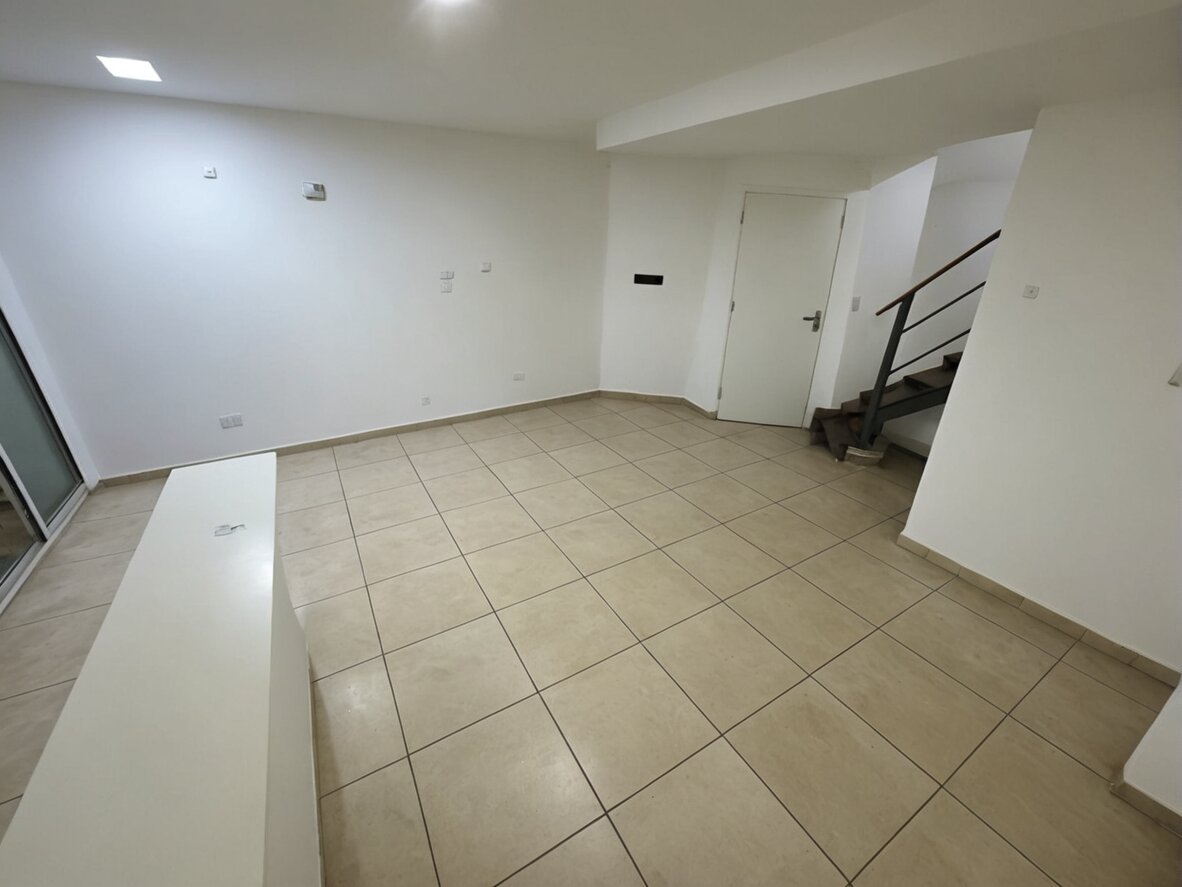 Dúplex 1 Dormitorio con Doble Balcon En Alquiler - B° Alto Alberdi — foto 2