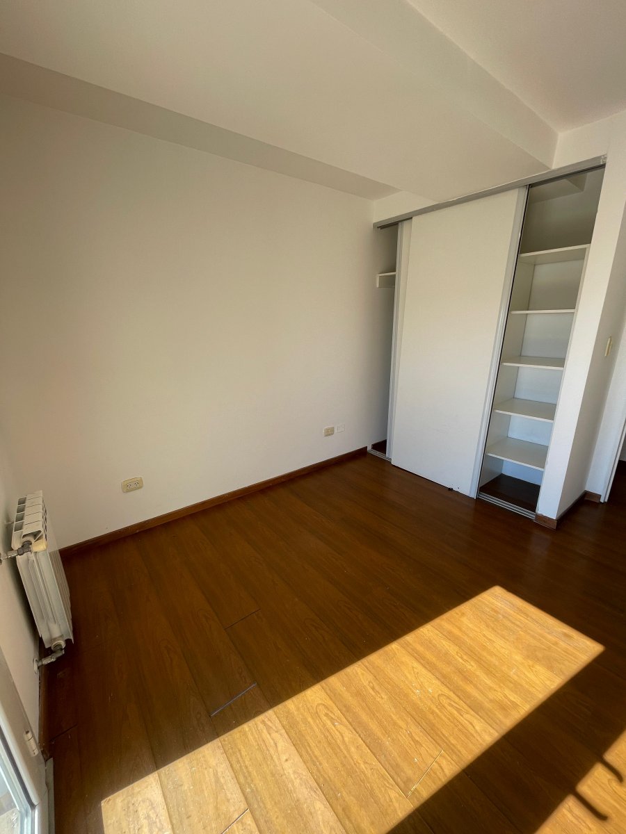 Semi piso 2 Dormitorios, 2 baños,  Doble Balcón - B° Alberdi - Imagen 10