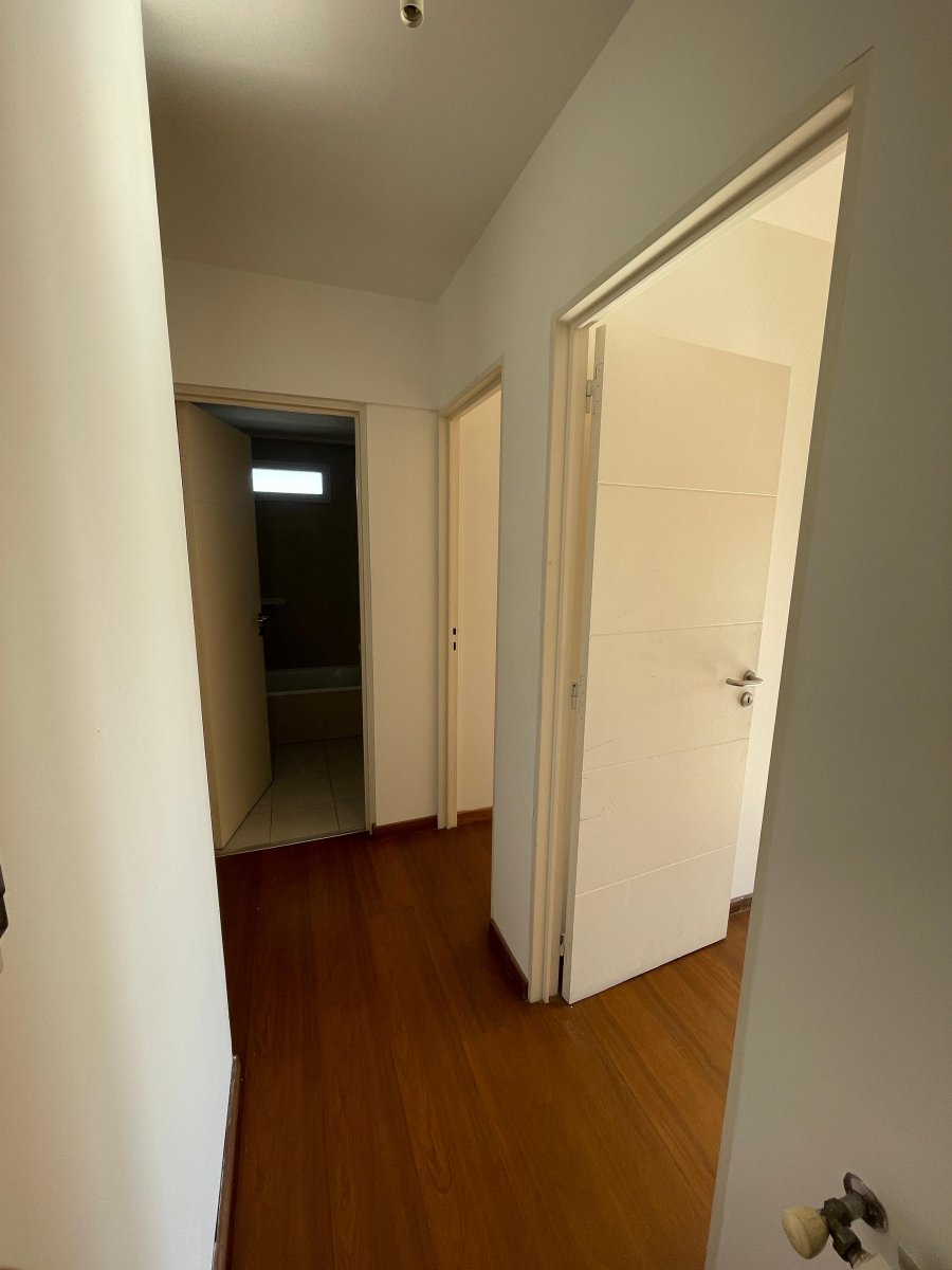 Semi piso 2 Dormitorios, 2 baños,  Doble Balcón - B° Alberdi - Imagen 8