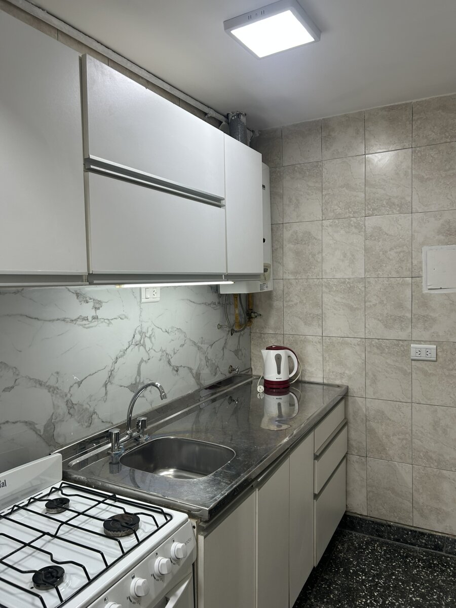 Abasto, Tucumán 3100, planta baja, 2 amb, 45m2, u$s 700 + expensas ( Agosto 2026= $ 90,000) + servicios. — foto 11
