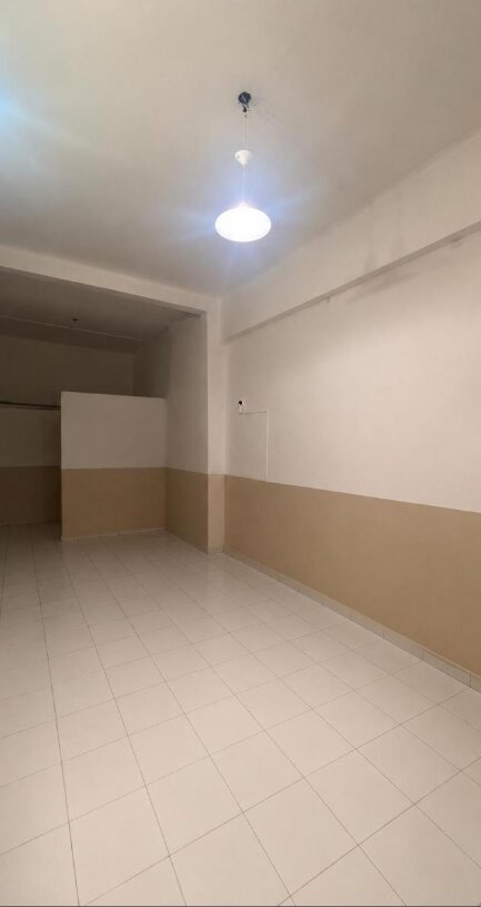 LOCAL EN VENTA EN MONSERRAT — foto 7