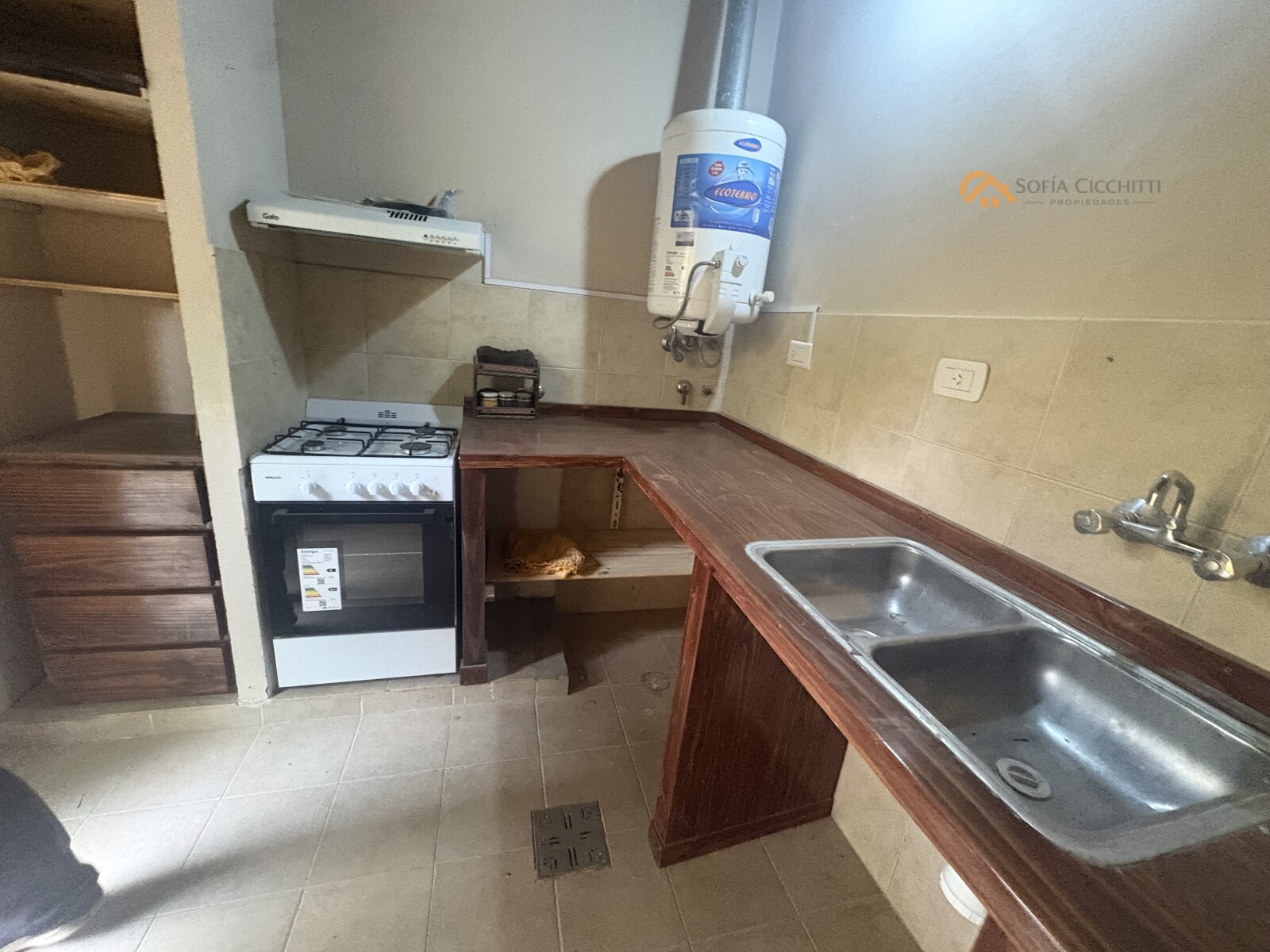 CASA EN ALQUILER - ROLDAN - CASCO CÉNTRICO — foto 2