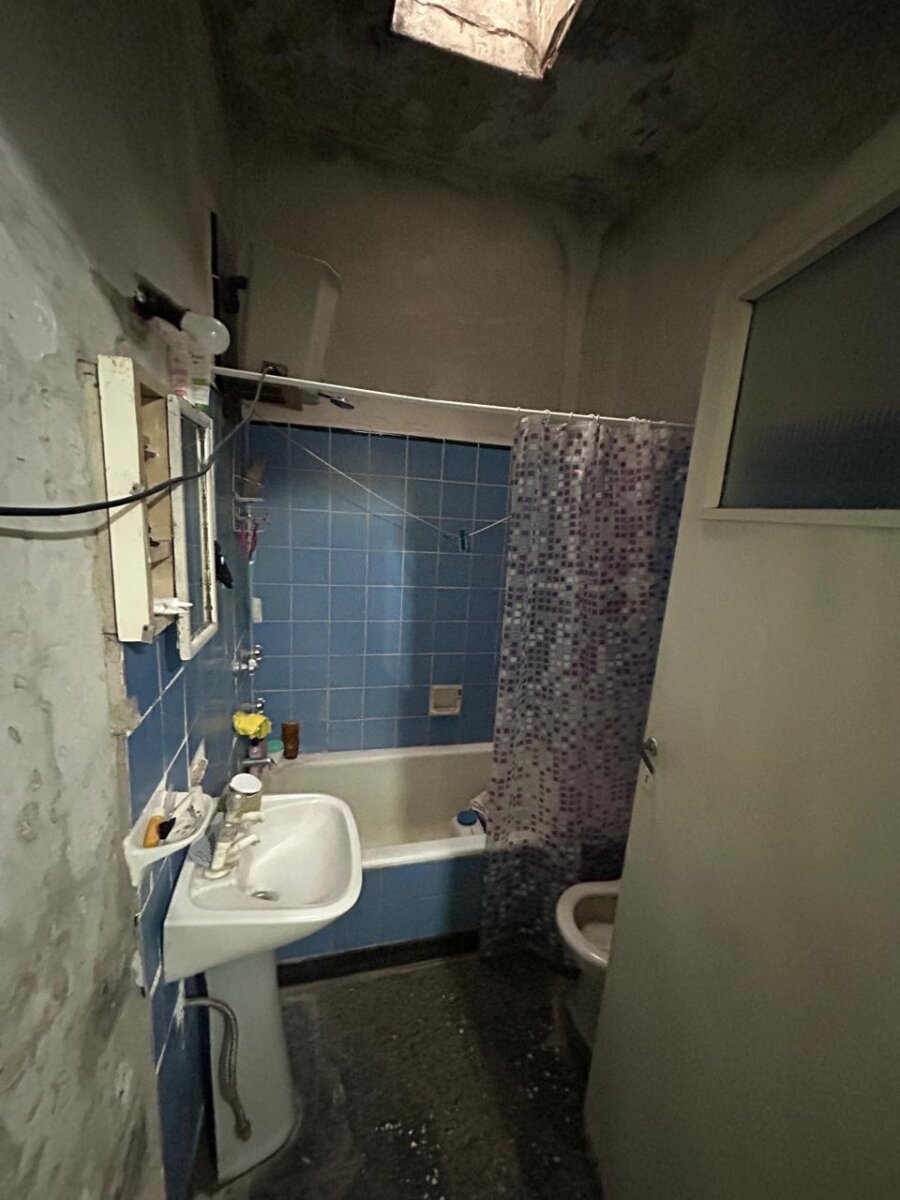VENTA CASA APTA CRÉDITO-A RECICLAR-BELLA VISTA — foto 4