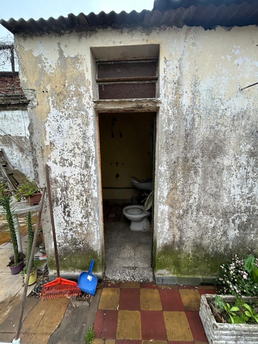 VENTA CASA APTA CRÉDITO-A RECICLAR-BELLA VISTA — foto 15