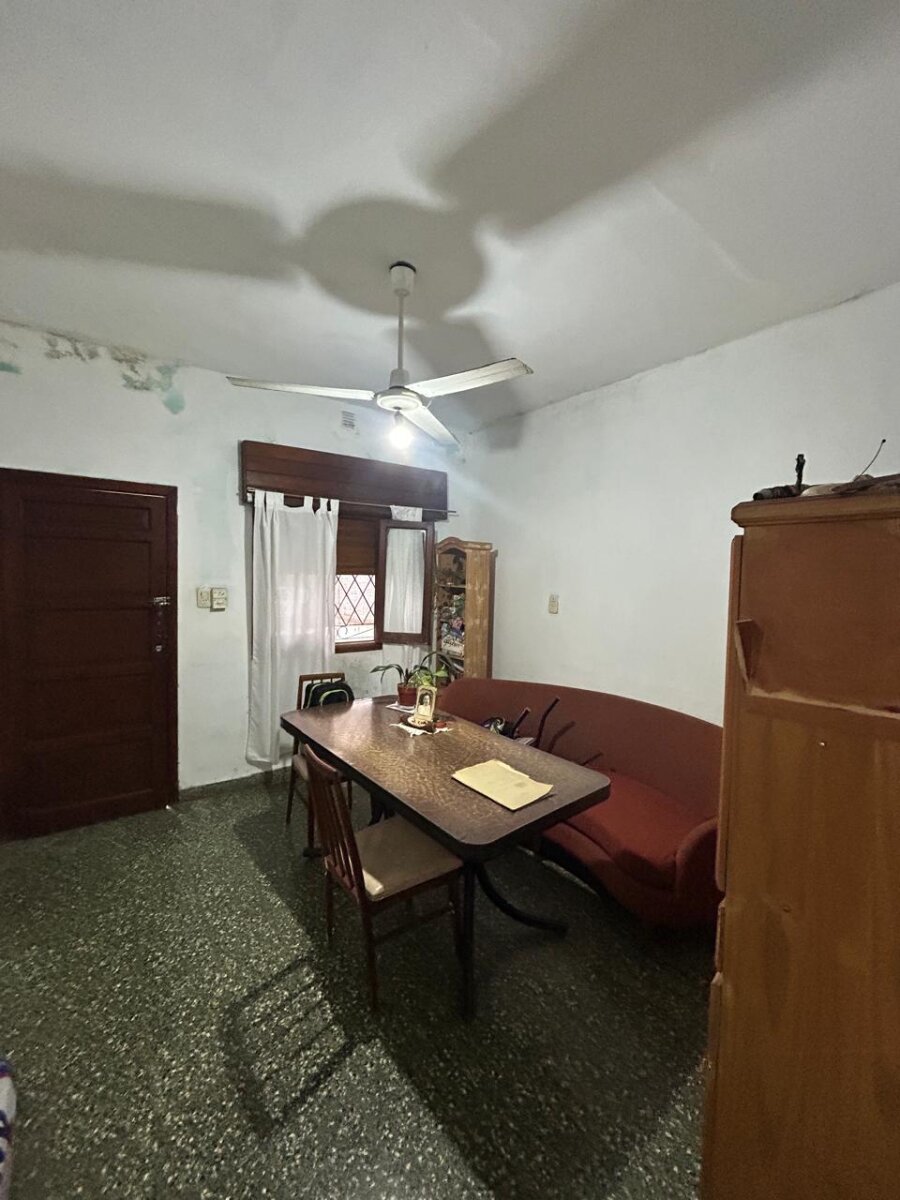 VENTA CASA A RECICLAR-BELLA VISTA