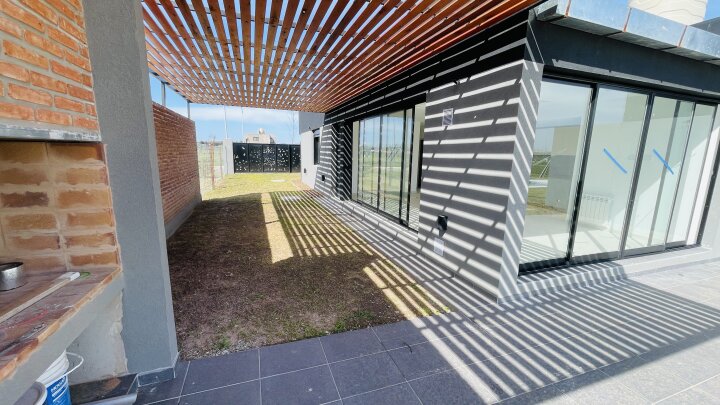 Casas - Pueblo Esther - Venta