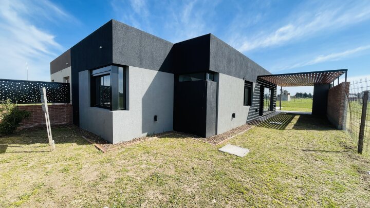 Casas - Pueblo Esther - Venta