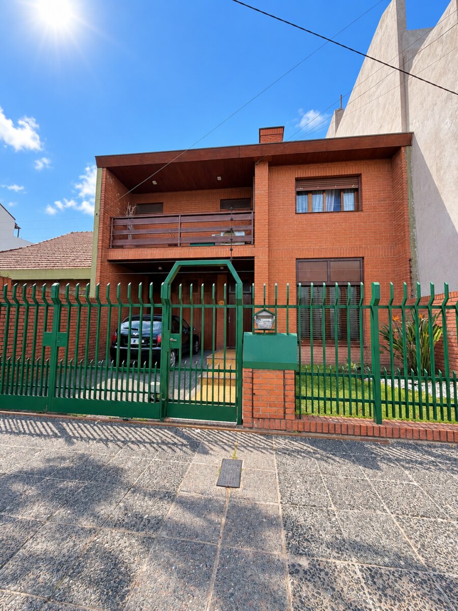 Casa en Ramos Mejia 4 ambientes - 1
