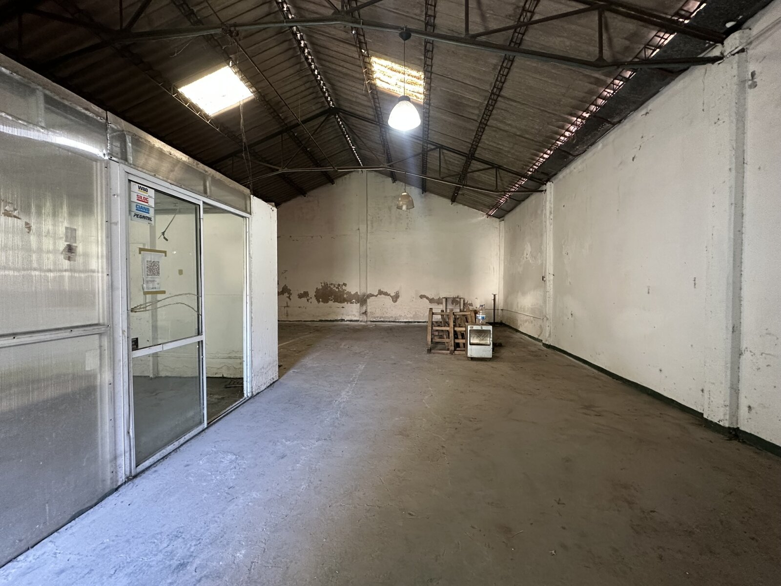 CASA 3 AMB. CON PARQUE + GALPÓN 120 M² - 32
