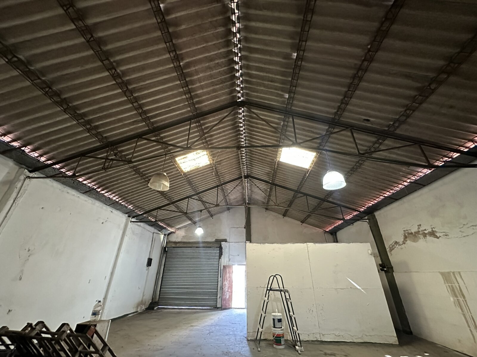 GALPÓN 120 M² SIN COLUMNAS + CASA 3 AMB. — foto 11