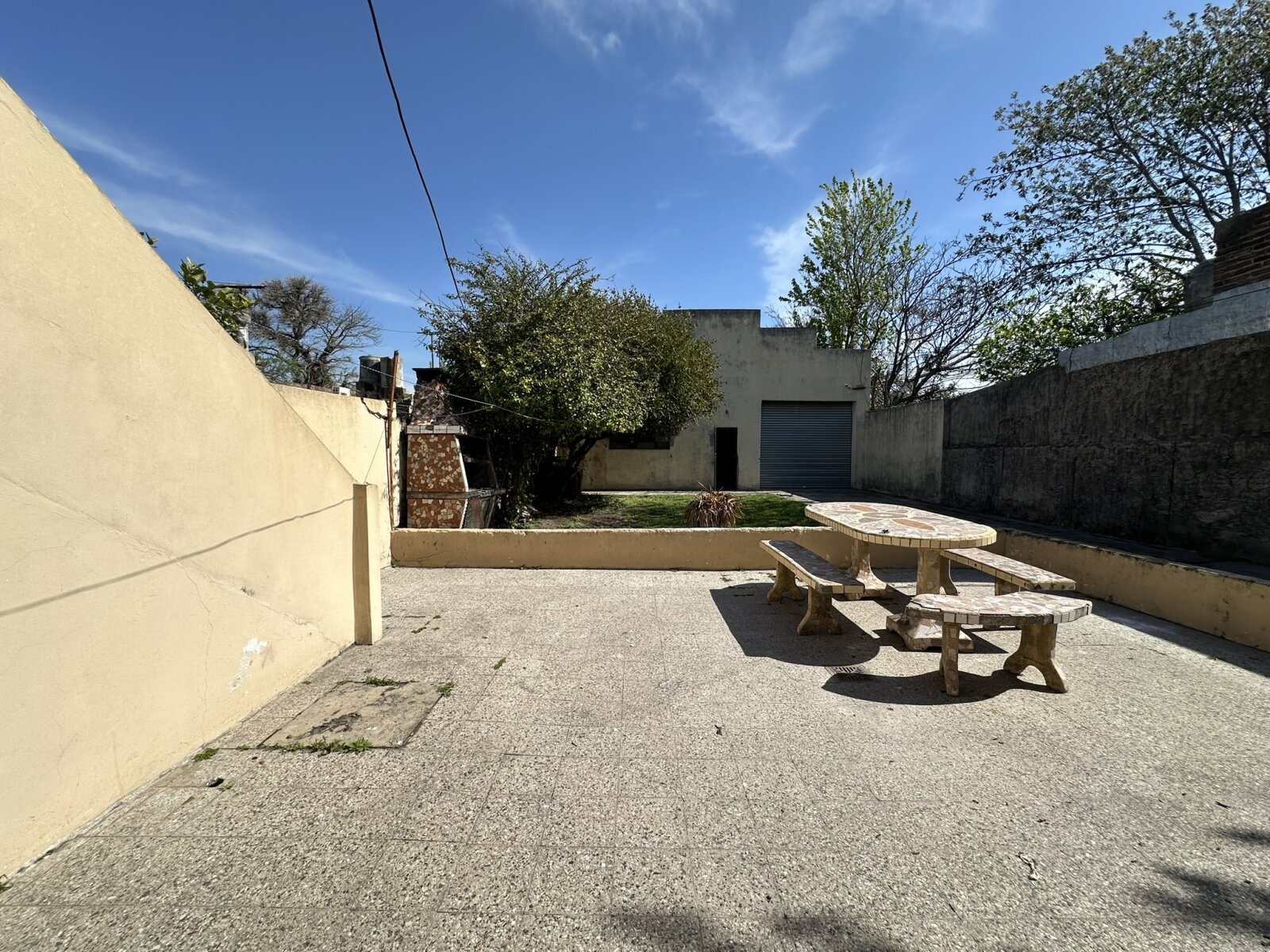 GALPÓN 120 M² SIN COLUMNAS + CASA 3 AMB. - 39