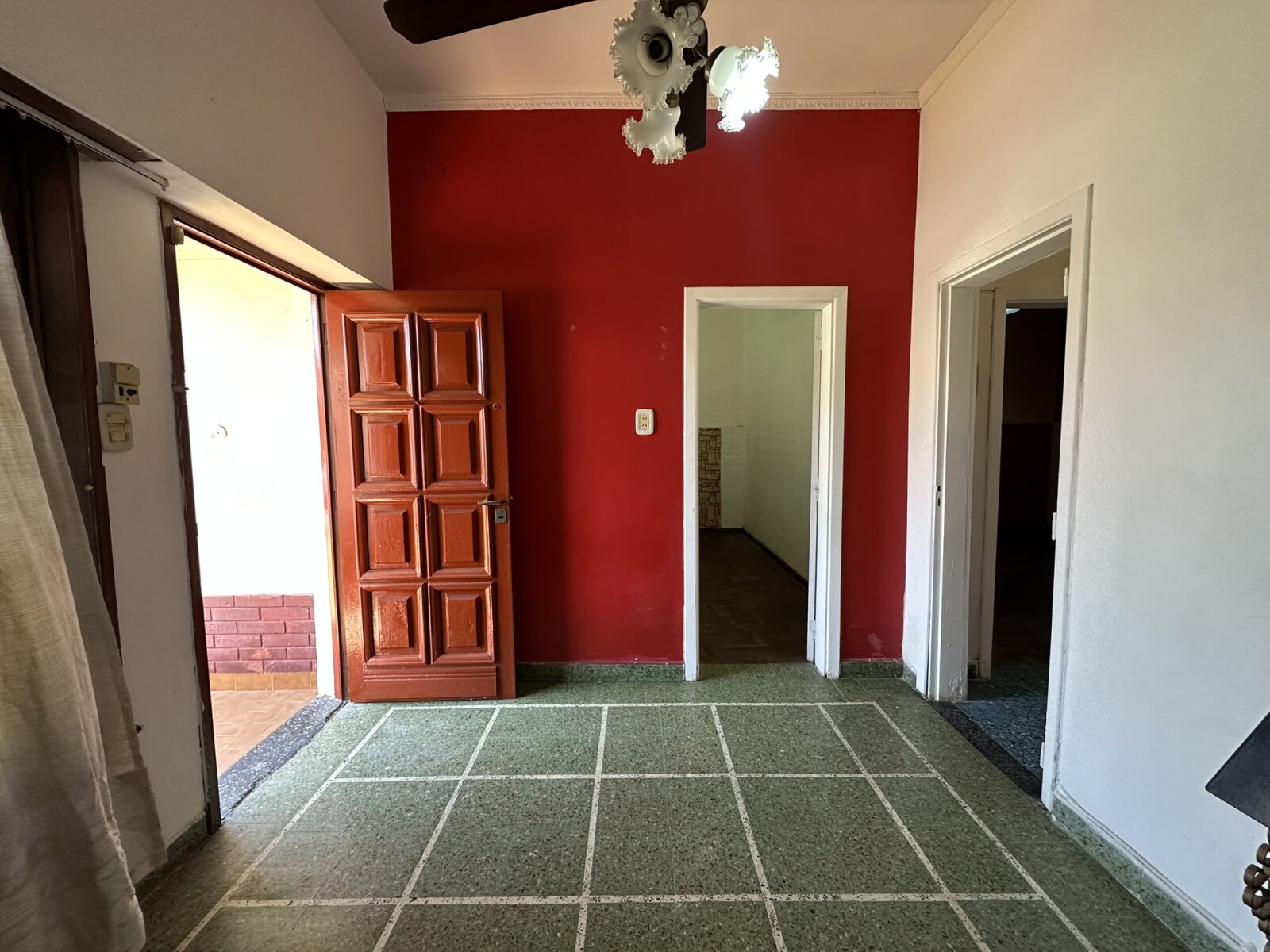 GALPÓN 120 M² SIN COLUMNAS + CASA 3 AMB. - 25