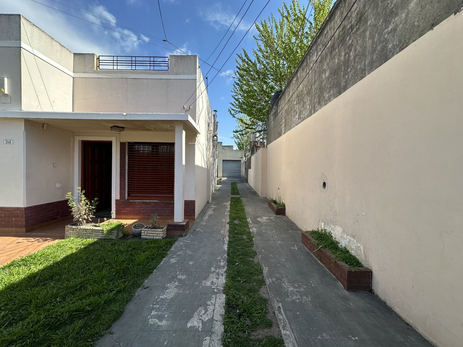 GALPÓN 120 M² SIN COLUMNAS + CASA 3 AMB. - 19