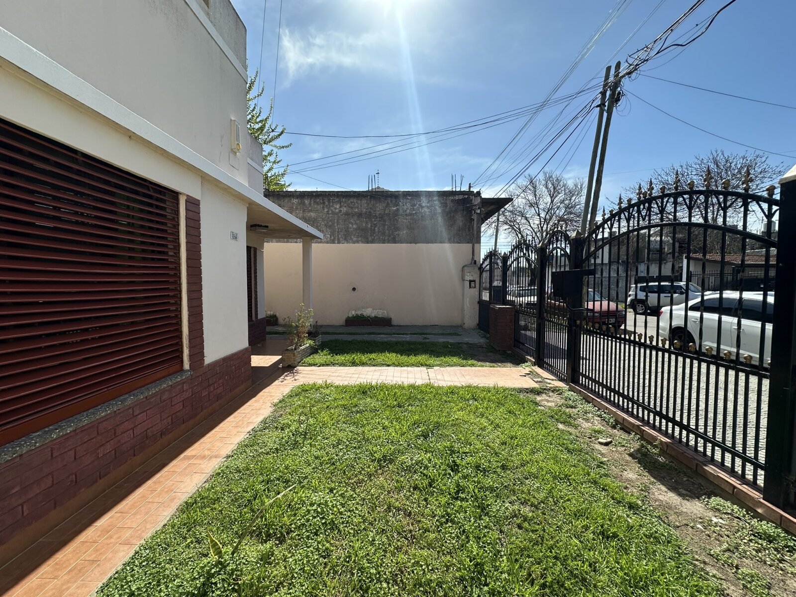 GALPÓN 120 M² SIN COLUMNAS + CASA 3 AMB. - 21