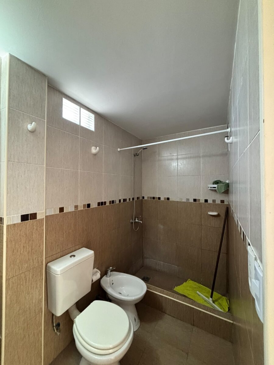 Departamento 2 ambientes con balcón en alquiler - 10