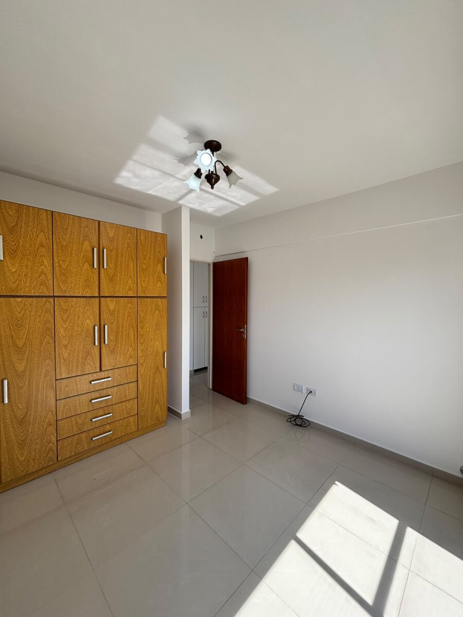 Departamento 2 ambientes con balcón en alquiler - 9