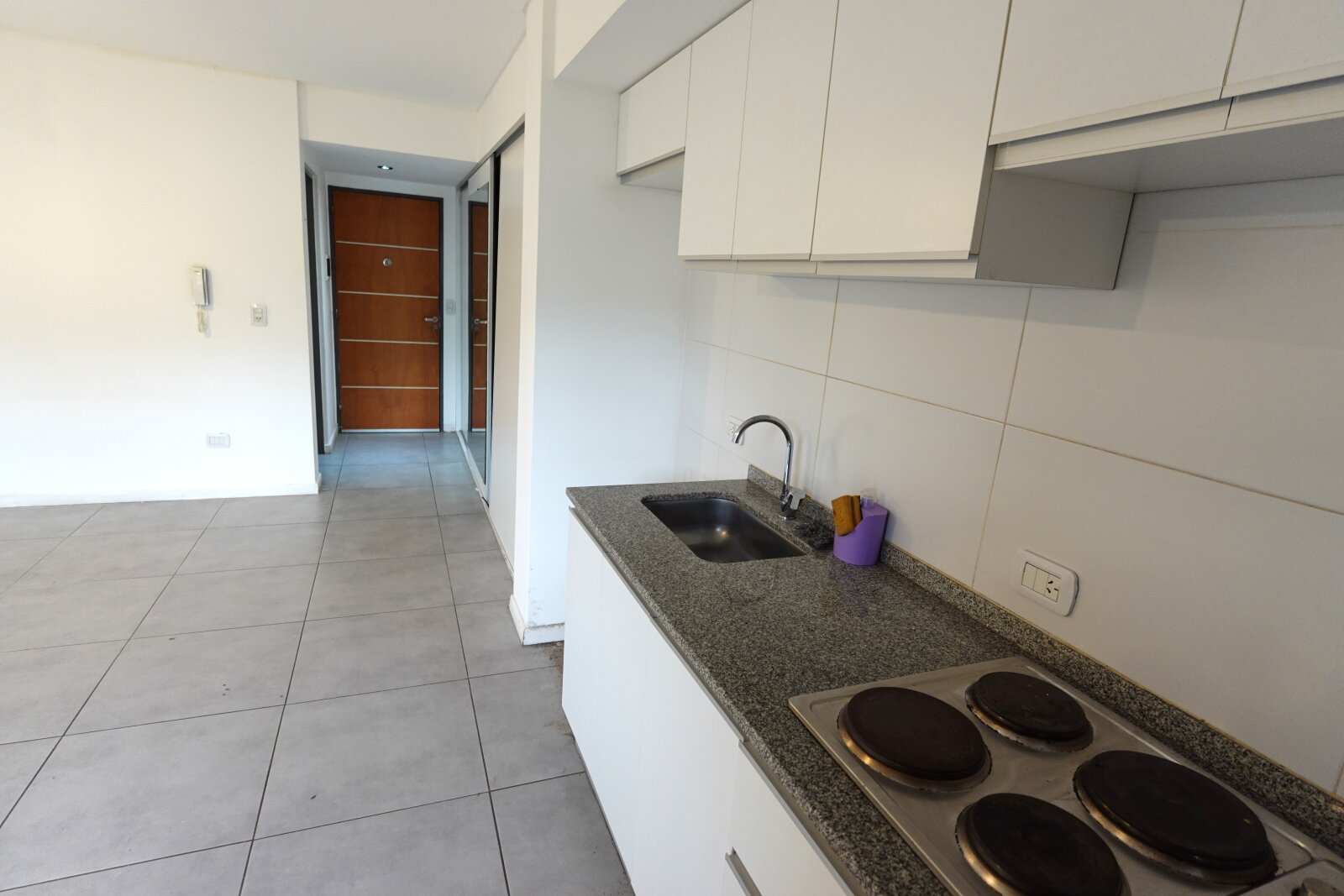 Monoambiente en barrio Refinería — foto 2