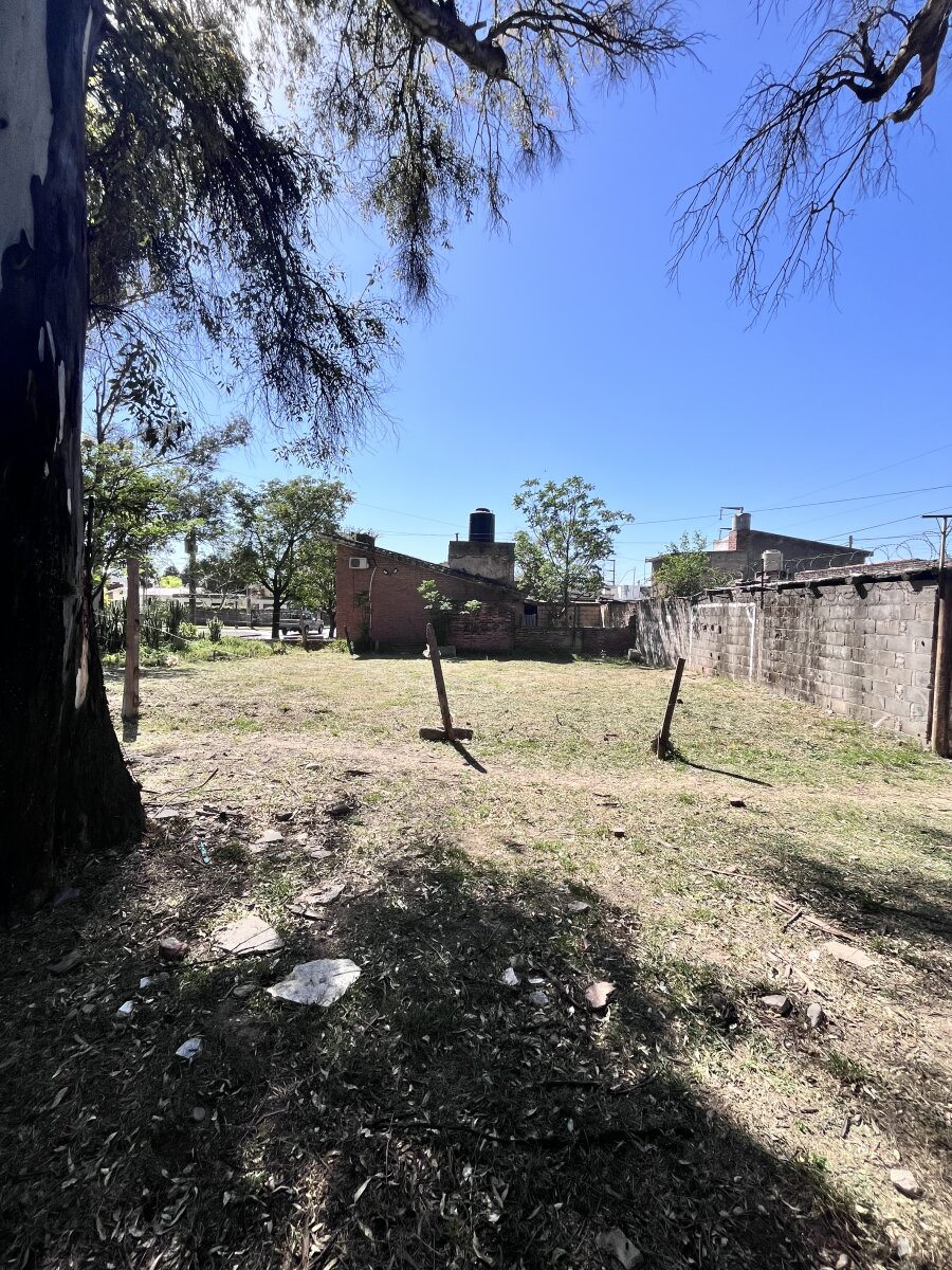 Lote en Venta Parque Vélez Sarsfield | 276 m² | Escritura | Potencial 2 Unidades - 4