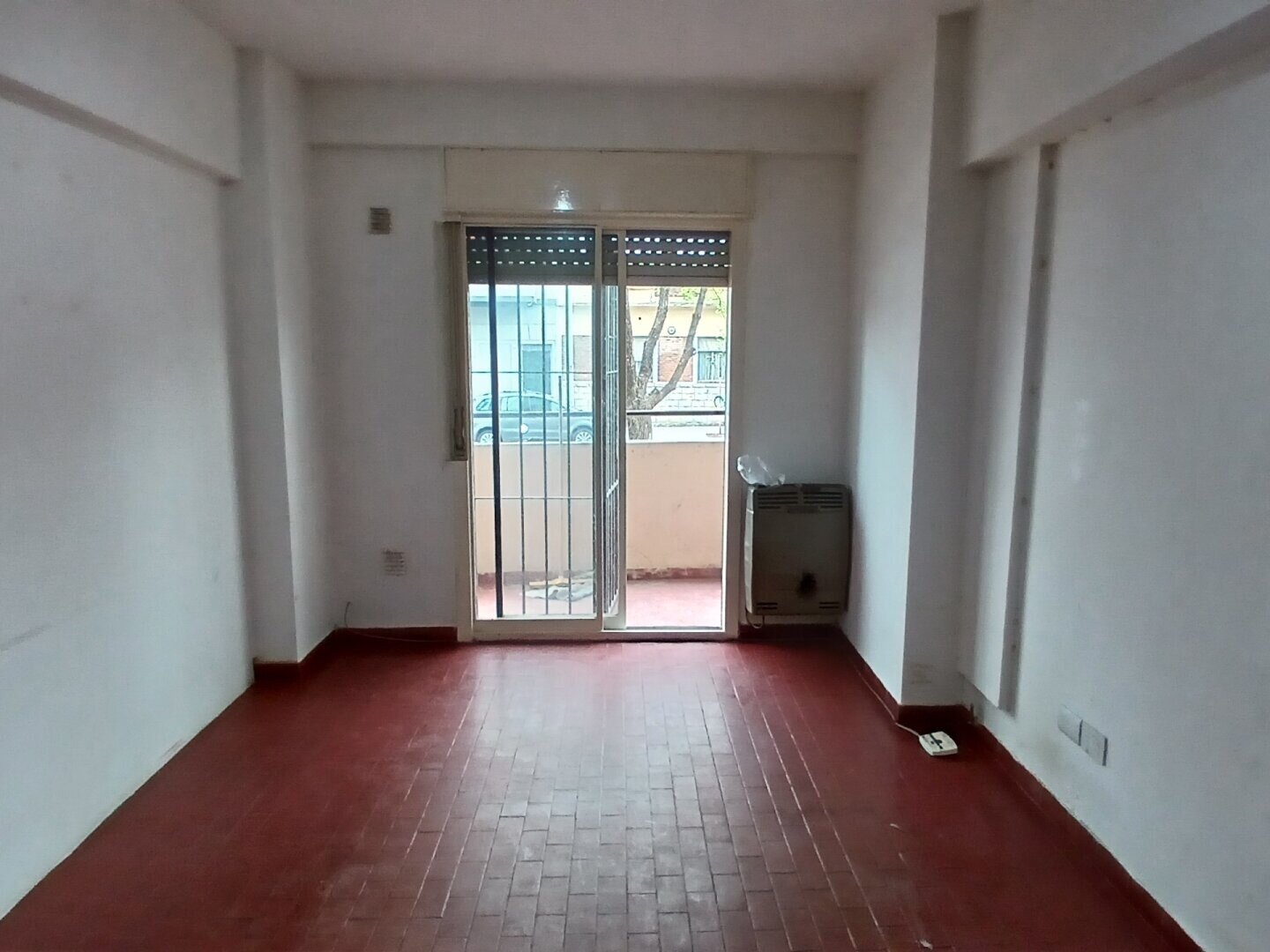 MATADEROS - DEPTO EN VENTA - 3 AMBIENTES - AL FRENTE - CON BALCON - EN PLANTA BAJA - EXC. UBICACION — foto 9