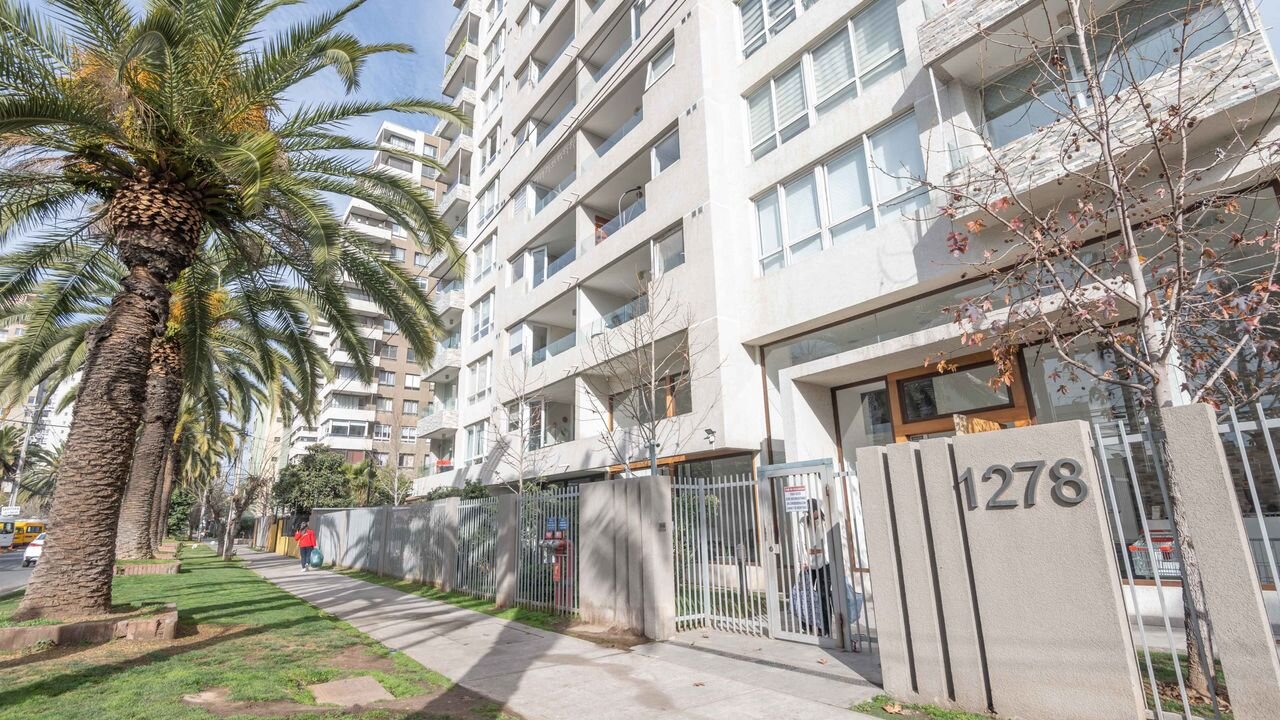IMPECABLE DEPARTAMENTO EN ARRIENDO CON BODEGA