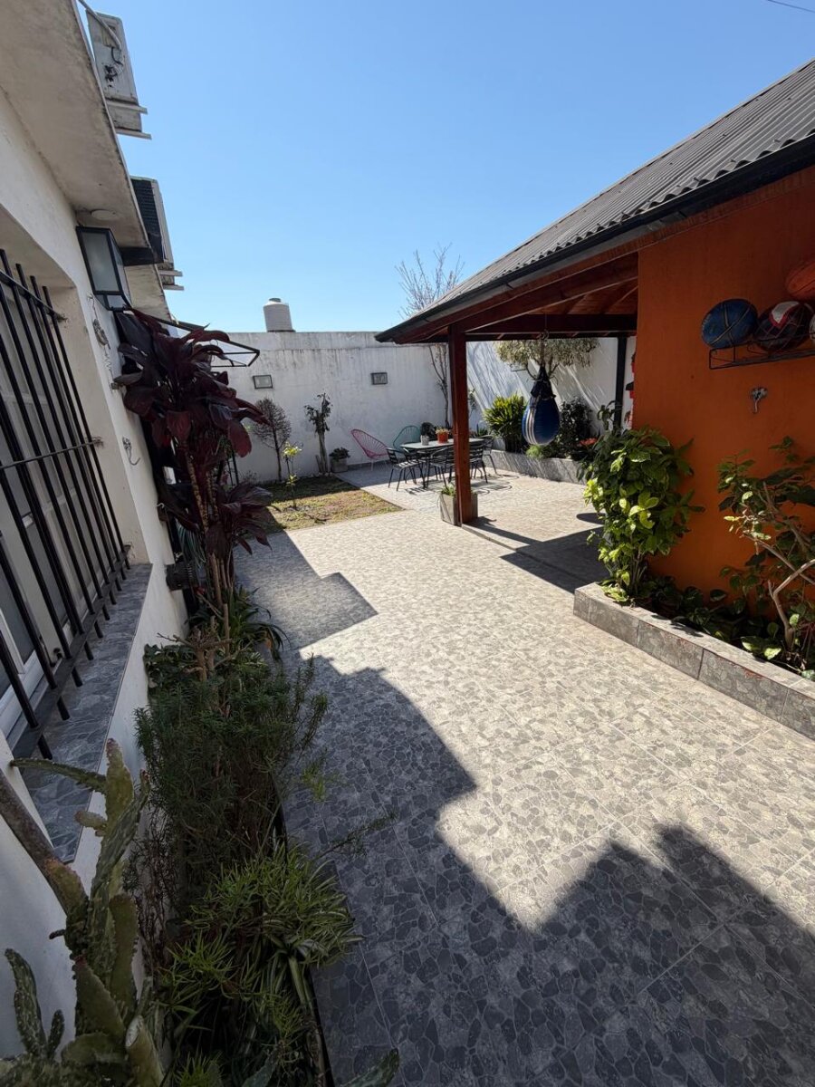 Casa 5 ambientes Villa luzuriaga - 27