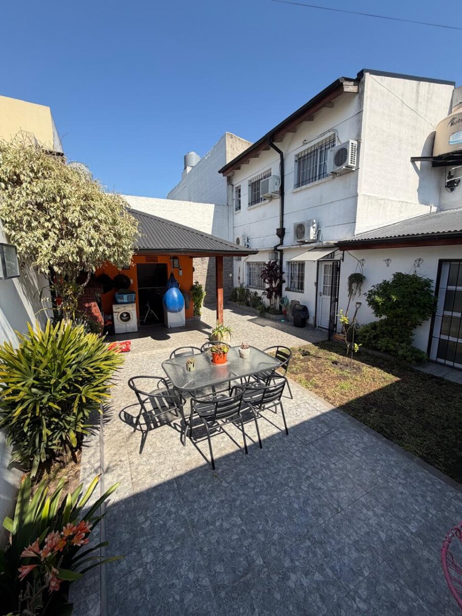 Casa 5 ambientes Villa luzuriaga - 32