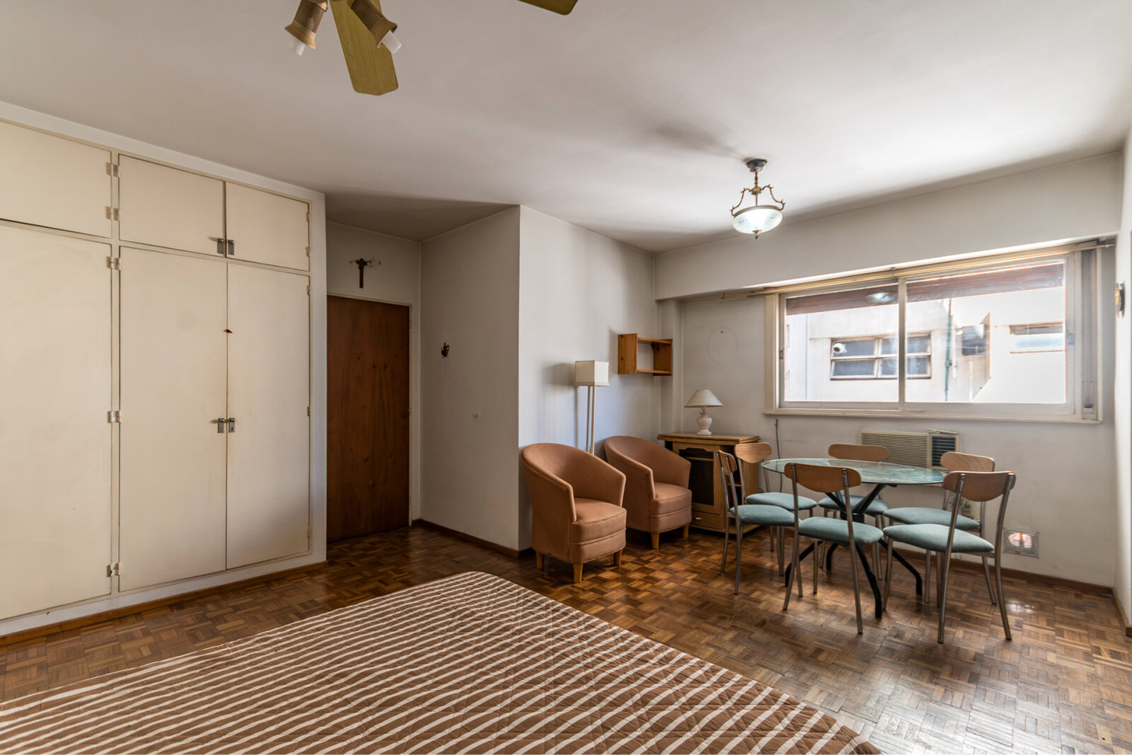 VENTA - Monoambiente - Luminoso - Retiro -Amoblado — foto 4