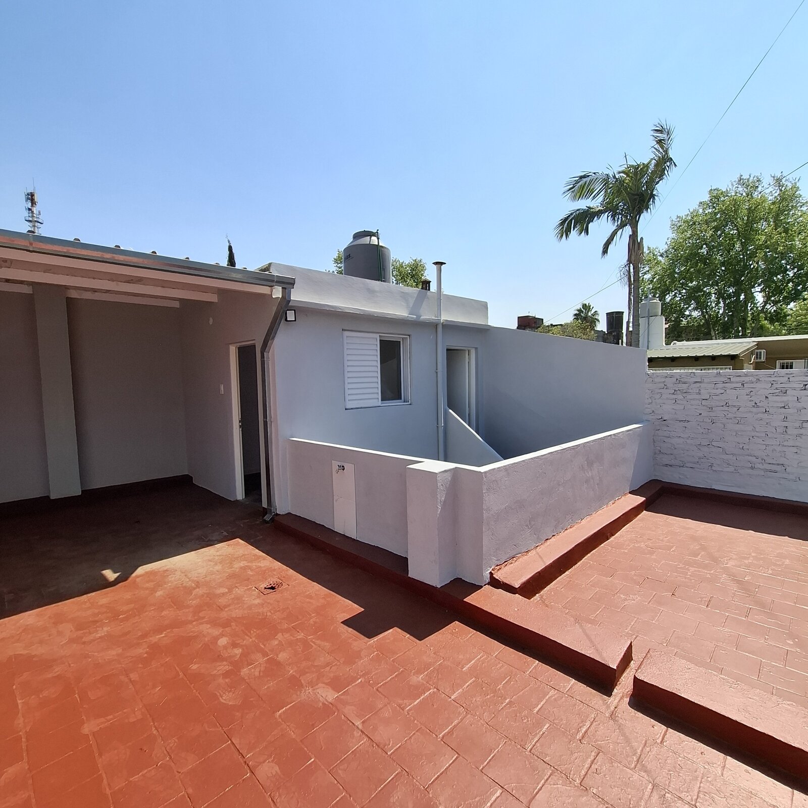 Impecable Departamento de pasillo de 3 dormitorios - 27