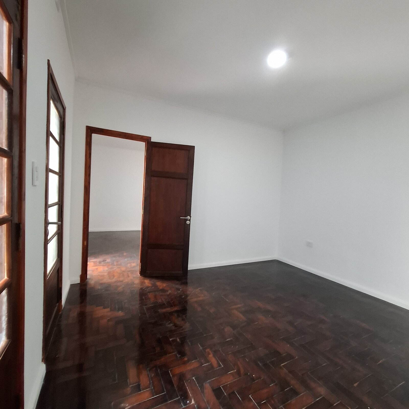 Impecable Departamento de pasillo de 3 dormitorios — foto 4