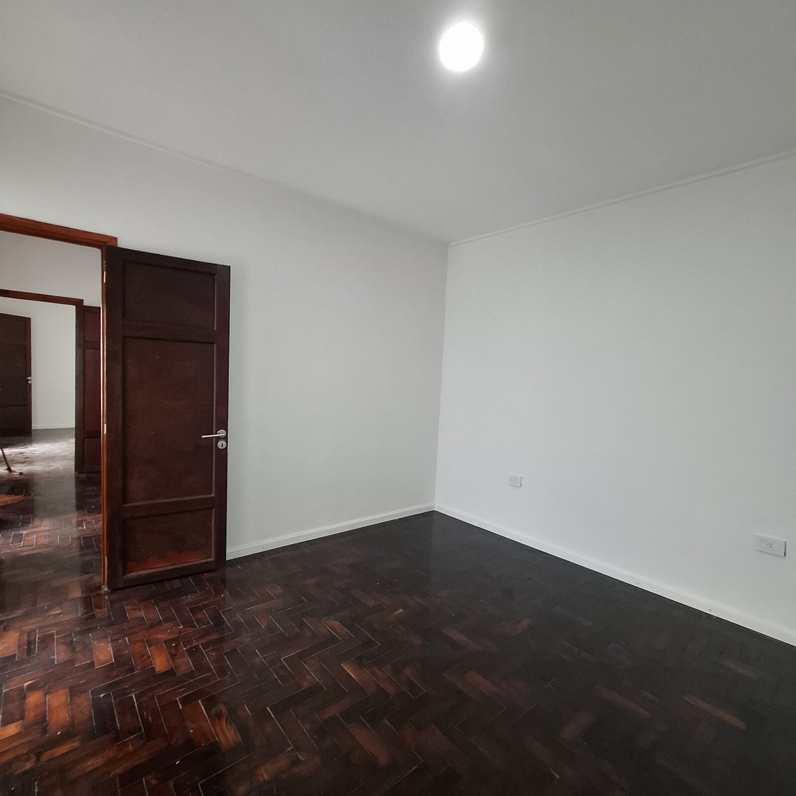 Impecable Departamento de pasillo de 3 dormitorios — foto 5