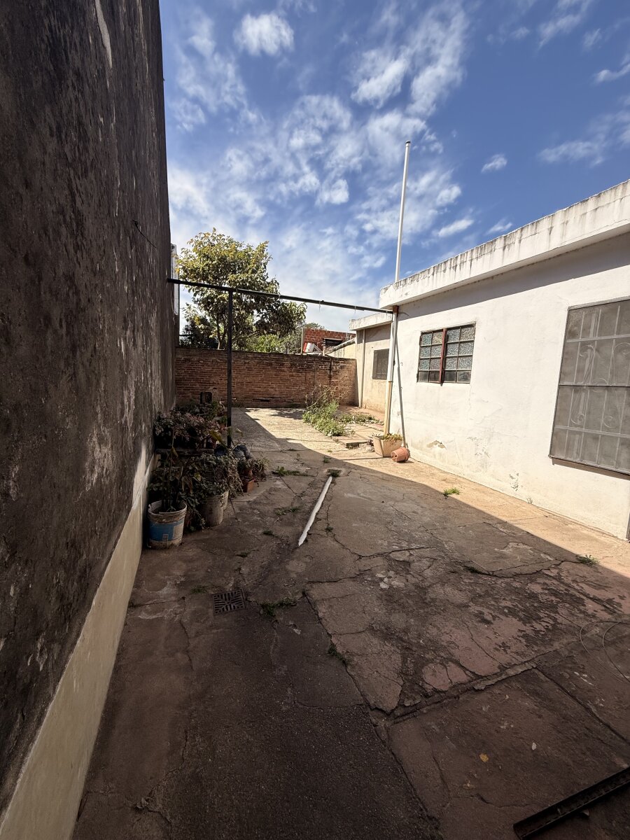 A mts de Richieri y Javier Diaz Casa 4 dormitorios - Imagen 16