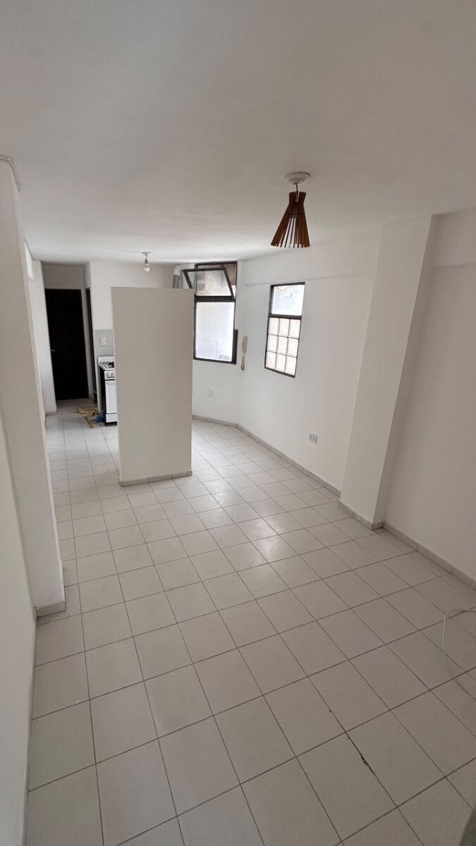 ALQUILER DEPARTAMENTO EN AYACUCHO AL 300 (CENTRO)