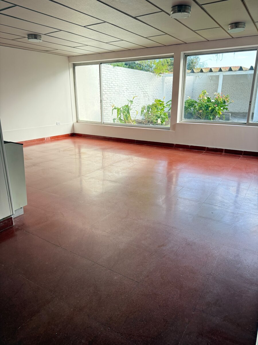 Casa 3 Ambientes Garage Jardin Los Troncos — foto 14