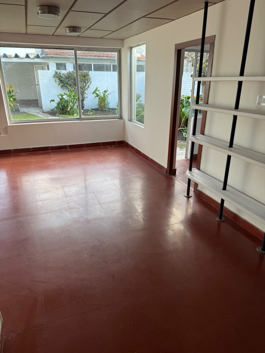 Casa 3 Ambientes Garage Jardin Los Troncos — foto 11
