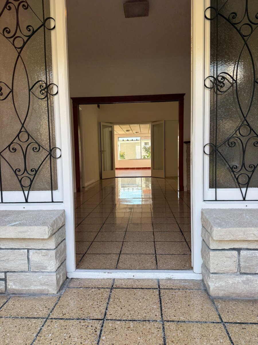 Casa 3 Ambientes Garage Jardin Los Troncos — foto 4